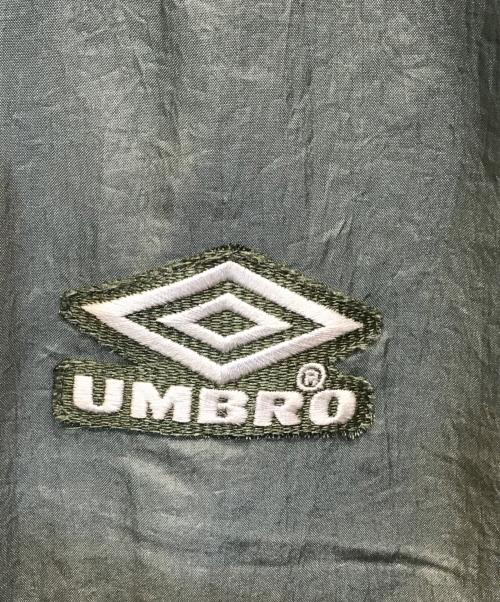 UMBRO（アンブロ）UMBRO (アンブロ) BoTT (ボット) パネルデザインナイロンパンツ グレー サイズ:XOの古着・服飾アイテム