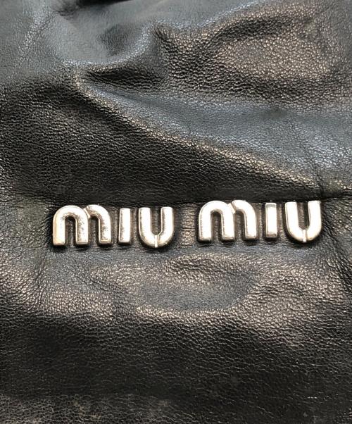 MIU MIU（ミュウミュウ）MIU MIU (ミュウミュウ) ショルダーバッグ ブラックの古着・服飾アイテム