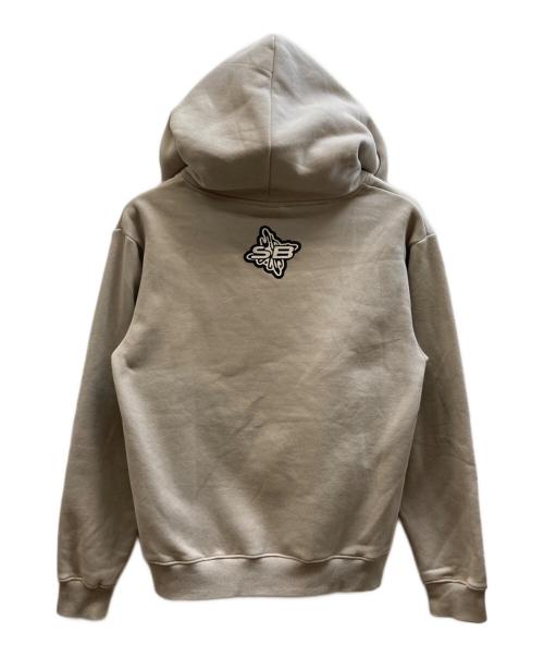 SB STUDIOS（エスビースタジオ）SB STUDIOS (エスビースタジオ) プリントプルオーバーパーカー ベージュ サイズ:Mの古着・服飾アイテム