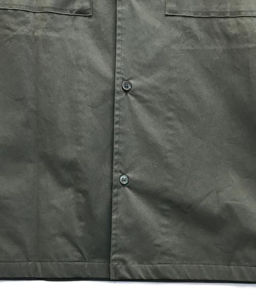 Graphpaper（グラフペーパー）Graphpaper (グラフペーパー) Stretch Typewriter S/S Oversized Box Shirt グレー サイズ:-の古着・服飾アイテム