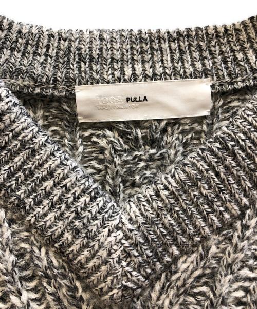 TOGA PULLA（トーガ プルラ）TOGA PULLA (トーガ プルラ) CABLE KNIT TOP グレー サイズ:Mの古着・服飾アイテム