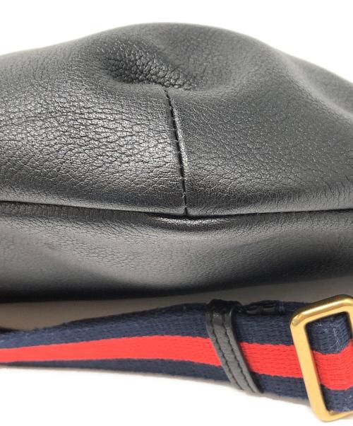 GUCCI（グッチ）GUCCI (グッチ) プリントレザーベルトバッグ ブラックの古着・服飾アイテム