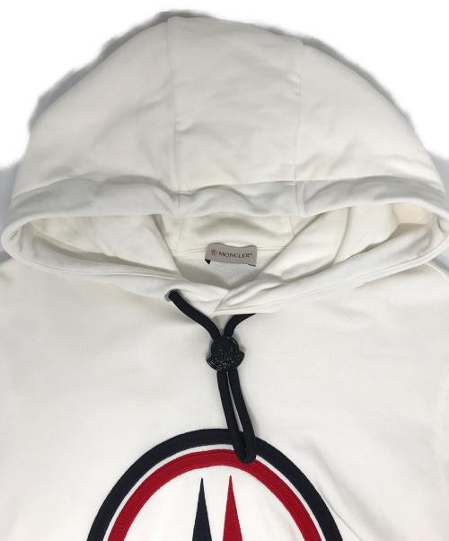 MONCLER（モンクレール）MONCLER (モンクレール) MAGLIA LOGO PULLOVER ホワイト サイズ:Sの古着・服飾アイテム