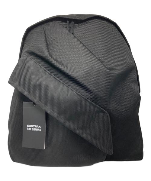 EASTPAK（イーストパック）EASTPAK (イーストパック) RAF SIMONS (ラフシモンズ) バックパック ブラックの古着・服飾アイテム