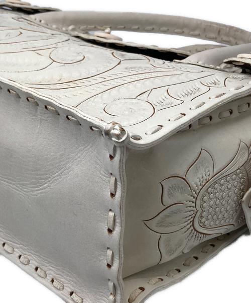 Carving Tribes（カービングトライブス）Carving Tribes (カービングトライブス) トートバッグ ホワイトの古着・服飾アイテム