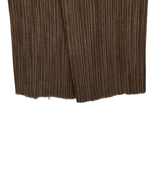 ISSEY MIYAKE（イッセイミヤケ）ISSEY MIYAKE (イッセイミヤケ) ステッチプリーツパンツ ブラウン サイズ:Mの古着・服飾アイテム