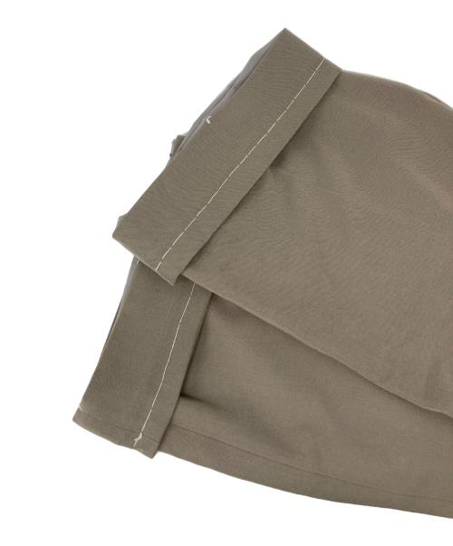 CLANE（クラネ）CLANE (クラネ) Suspender Wide Pants グレー サイズ:1の古着・服飾アイテム