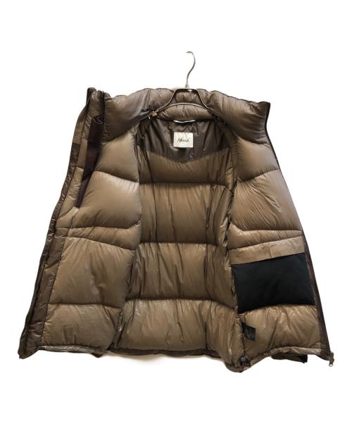 NANGA（ナンガ）NANGA (ナンガ) AURORA LIGHT STAND COLLAR DOWN JACKET ブラウン サイズ:JPN Mの古着・服飾アイテム