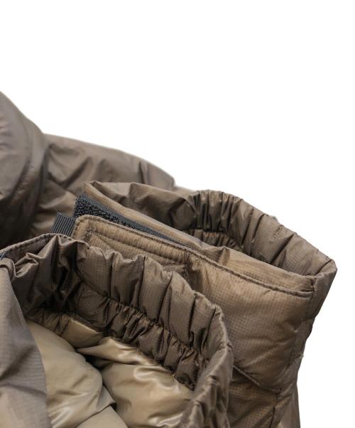 NANGA（ナンガ）NANGA (ナンガ) AURORA LIGHT STAND COLLAR DOWN JACKET ブラウン サイズ:JPN Mの古着・服飾アイテム