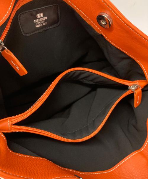 CELLERINI（チェレリーニ）CELLERINI (チェレリーニ) レザーバッグ オレンジの古着・服飾アイテム