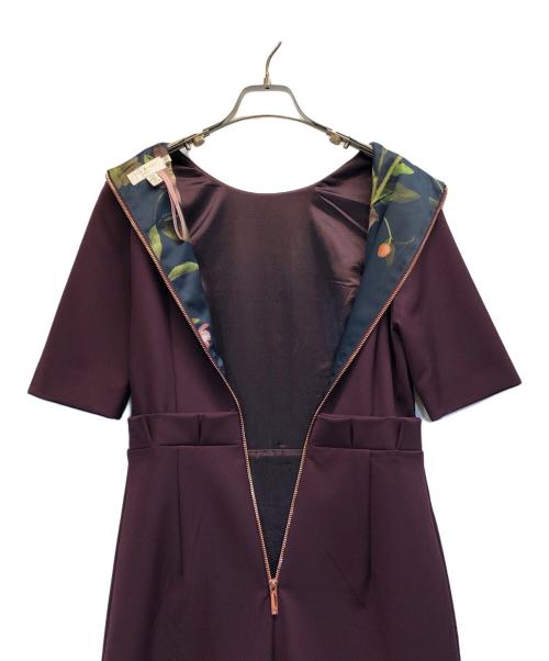 ted baker（テッドベーカー）ted baker (テッドベーカー) フリルウエストディープパープルブルゴーニュペンシルドレス レッド サイズ:1の古着・服飾アイテム