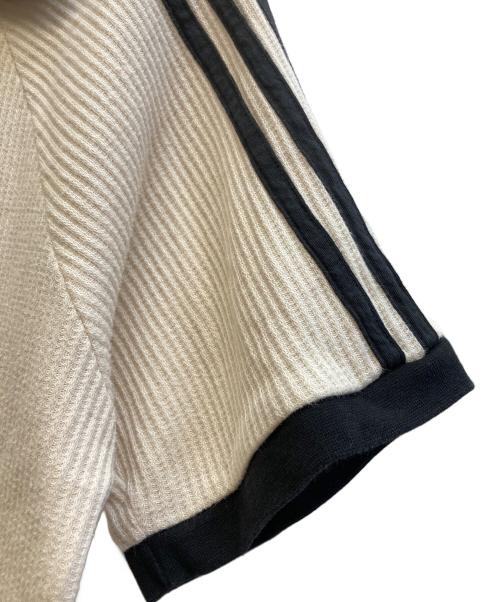 adidas Originals（アディダスオリジナル）adidas Originals (アディダスオリジナル) Adicolor Classics ワッフルポロシャツ ベージュ サイズ:XSの古着・服飾アイテム