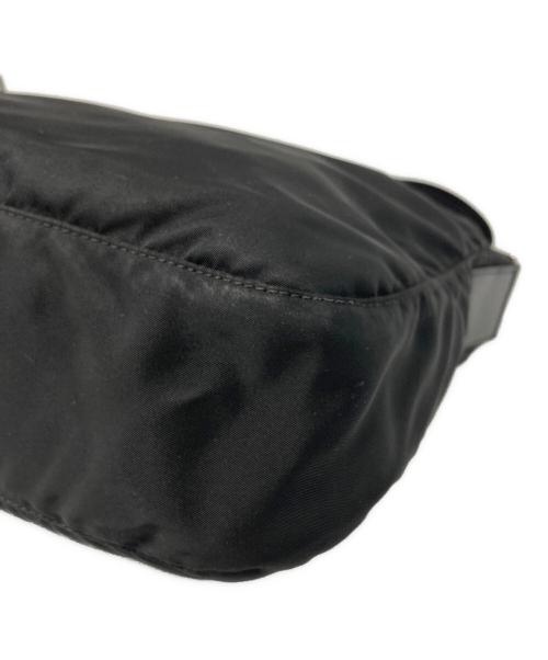 PRADA（プラダ）PRADA (プラダ) ナイロンショルダーバッグ ブラックの古着・服飾アイテム