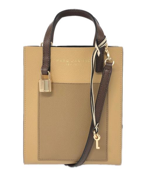 MARC JACOBS（マークジェイコブズ）MARC JACOBS (マークジェイコブス) マイクログラインドレザー クロスボディバッグ ブラウン×ベージュの古着・服飾アイテム