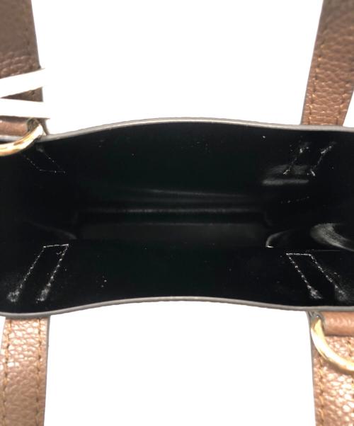 MARC JACOBS（マークジェイコブズ）MARC JACOBS (マークジェイコブス) マイクログラインドレザー クロスボディバッグ ブラウン×ベージュの古着・服飾アイテム