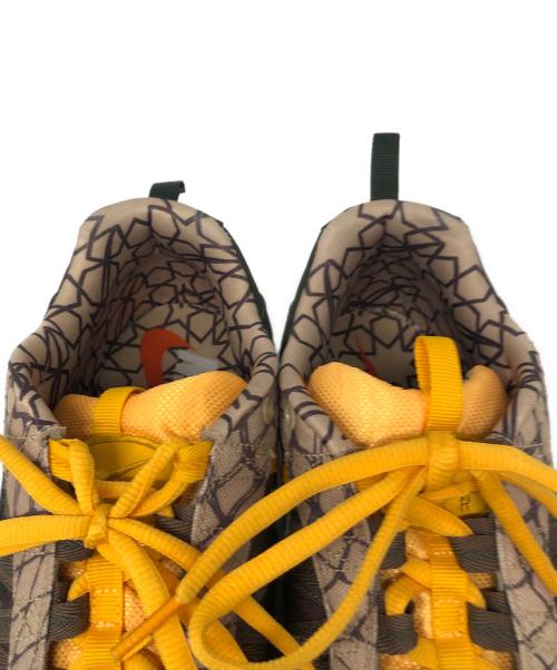 NIKE ACG（ナイキエーシージー）NIKE ACG (ナイキエージーシー) AIR HUMARA 17 PREMIUM カーキ サイズ:US9の古着・服飾アイテム