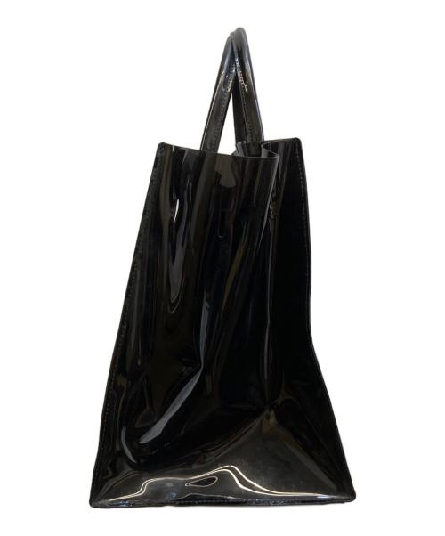 J.B.ATTIRE（ジェービーアトリエ）J.B.ATTIRE (ジェービーアトリエ) エナメルトートバッグ ブラック サイズ:Freeの古着・服飾アイテム