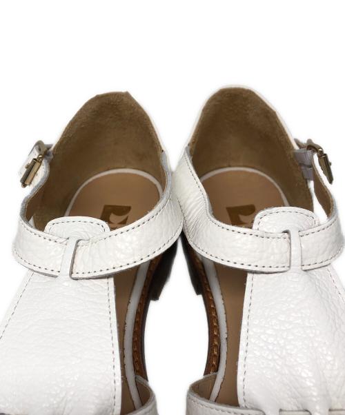 PASCUCCI（パスクッチ）PASCUCCI (パスクッチ) グルカサンダル ホワイト サイズ:36の古着・服飾アイテム