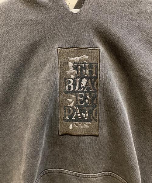 THE BLACK EYE PATCH（ブラックアイパッチ）THE BLACK EYE PATCH (ブラックアイパッチ) 取扱注意刺繍ロゴパーカー ブラック サイズ:Mの古着・服飾アイテム