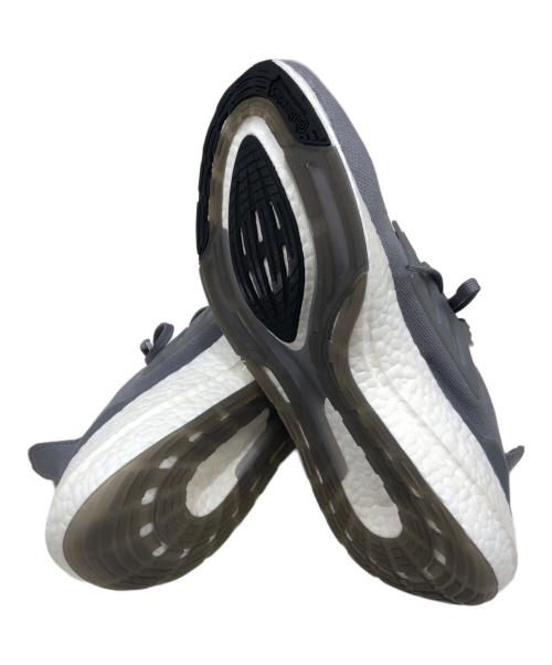 adidas（アディダス）adidas (アディダス) Ultra Boost 22 グレー サイズ:28の古着・服飾アイテム