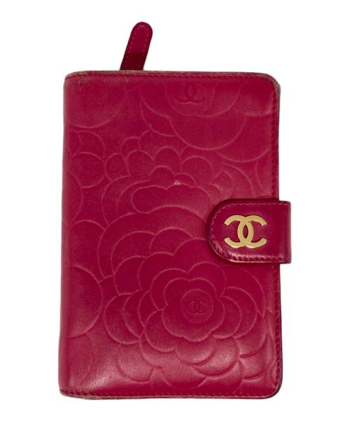 CHANEL（シャネル）CHANEL (シャネル) カメリア2つ折り財布 ピンクの古着・服飾アイテム