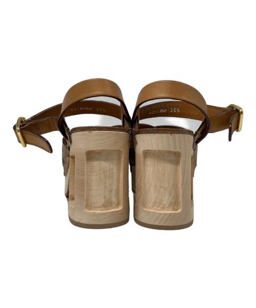 MIU MIU（ミュウミュウ）MIU MIU (ミュウミュウ) ウッドサンダル ブラウン サイズ:36 1/2の古着・服飾アイテム