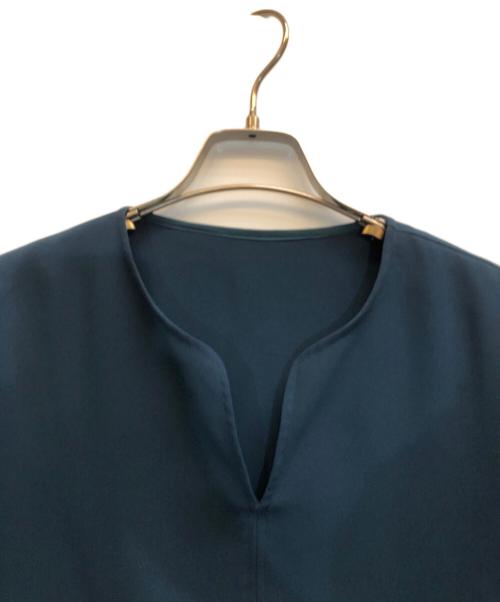 UNITED TOKYO（ユナイテッドトーキョー）UNITED TOKYO (ユナイテッドトーキョー) 7分袖Vネックタックブラウス グリーン サイズ:1の古着・服飾アイテム