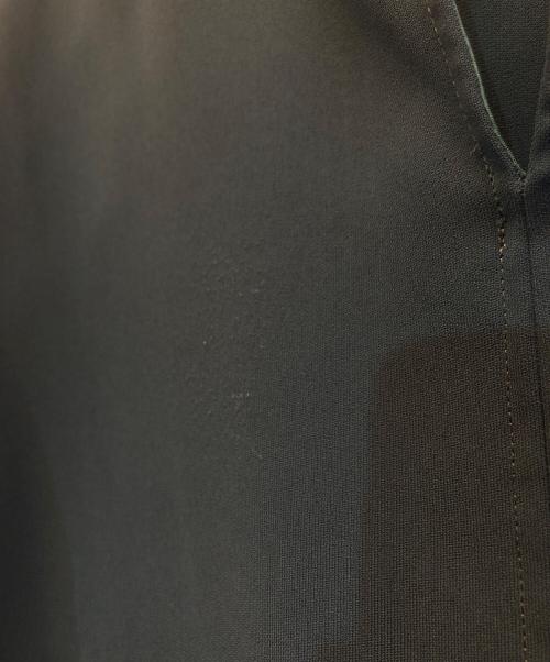 UNITED TOKYO（ユナイテッドトーキョー）UNITED TOKYO (ユナイテッドトーキョー) 7分袖Vネックタックブラウス グリーン サイズ:1の古着・服飾アイテム