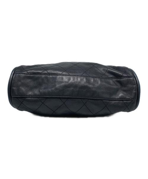 CHANEL（シャネル）CHANEL (シャネル) マトラッセワンショルダーバッグ ブラックの古着・服飾アイテム