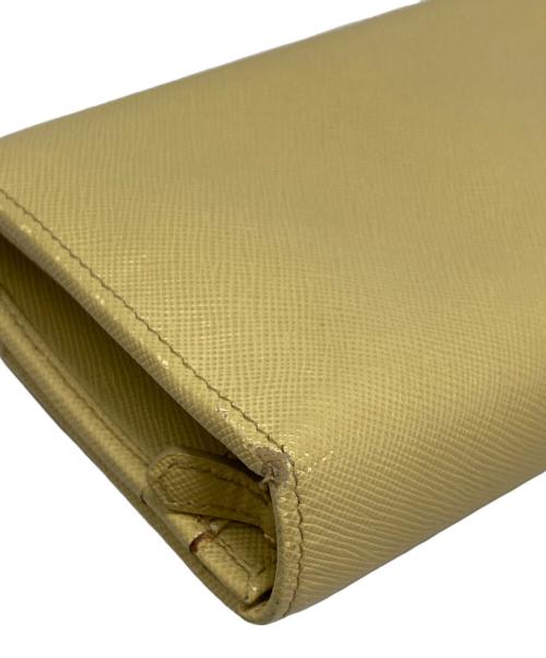 PRADA（プラダ）PRADA (プラダ) サフィアーノメタル 長財布 イエローの古着・服飾アイテム