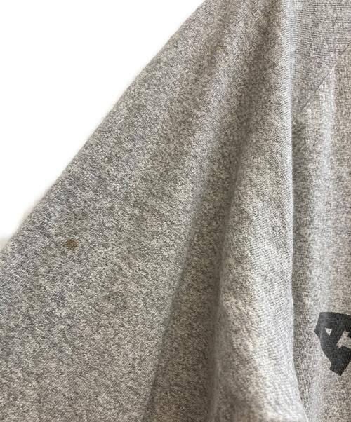 A BATHING APE（ア ベイシング エイプ）A BATHING APE (ア ベイシング エイプ) Champion (チャンピオン) T1011 ラグランスリーブカットソー グレー サイズ:LARGEの古着・服飾アイテム