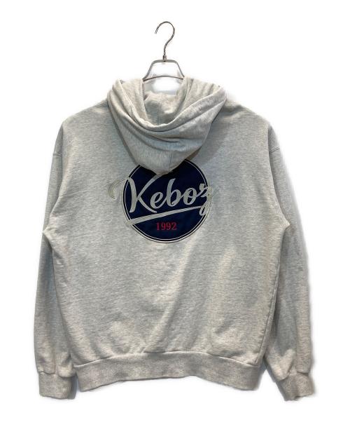KEBOZ（ケボズ）KEBOZ (ケボズ) バックロゴプルオーバーパーカー グレー サイズ:Lの古着・服飾アイテム