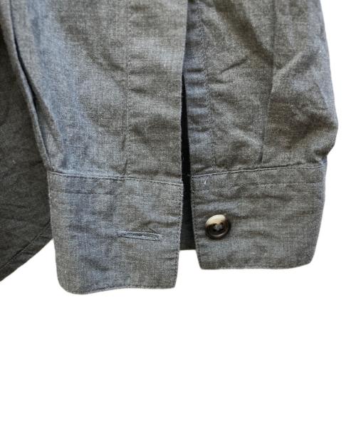 MARGARET HOWELL（マーガレットハウエル）MARGARET HOWELL (マーガレットハウエル) バンドカラーシャツ グレー サイズ:Ⅱの古着・服飾アイテム