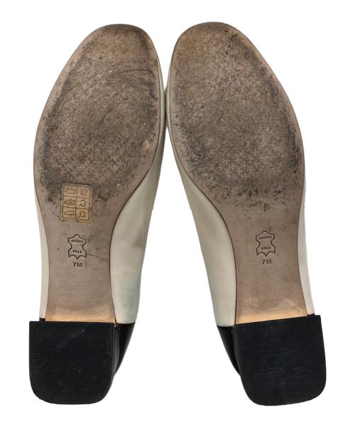 TORY BURCH（トリーバーチ）TORY BURCH (トリーバーチ) Tロゴプレートパンプス ベージュ×ブラック サイズ:７Mの古着・服飾アイテム