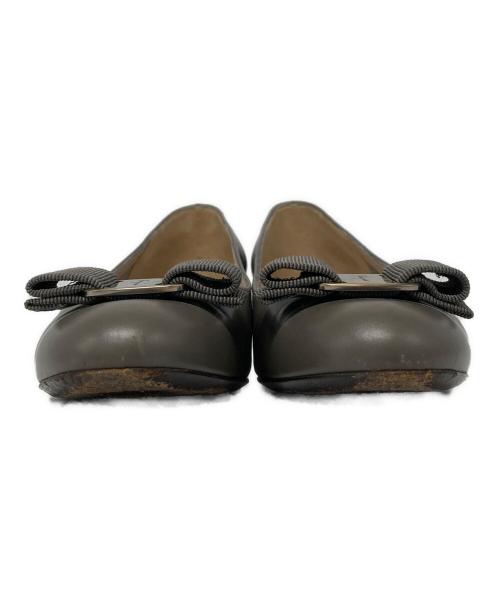 Salvatore Ferragamo（サルヴァトーレ フェラガモ）Salvatore Ferragamo (サルヴァトーレ フェラガモ) リボンパンプス グレー サイズ:6 1/2の古着・服飾アイテム