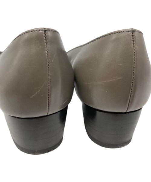 Salvatore Ferragamo（サルヴァトーレ フェラガモ）Salvatore Ferragamo (サルヴァトーレ フェラガモ) リボンパンプス グレー サイズ:6 1/2の古着・服飾アイテム