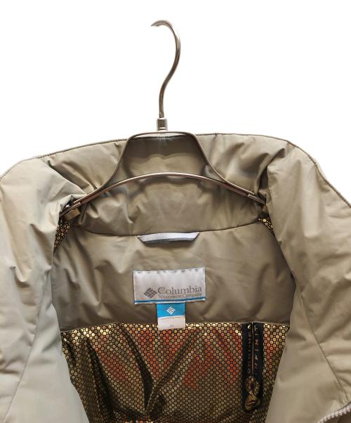 Columbia（コロンビア）Columbia (コロンビア) コーブトゥーストリームダウンジャケット ベージュ サイズ:Ｍの古着・服飾アイテム