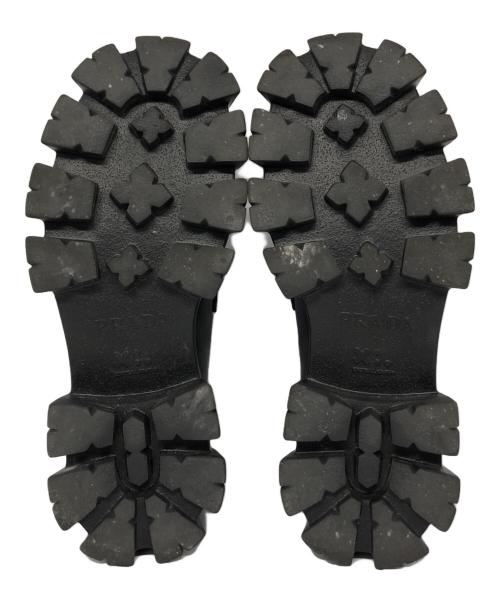 PRADA（プラダ）PRADA (プラダ) モノリス ブラッシュドレザー ローファー ブラック サイズ:6の古着・服飾アイテム