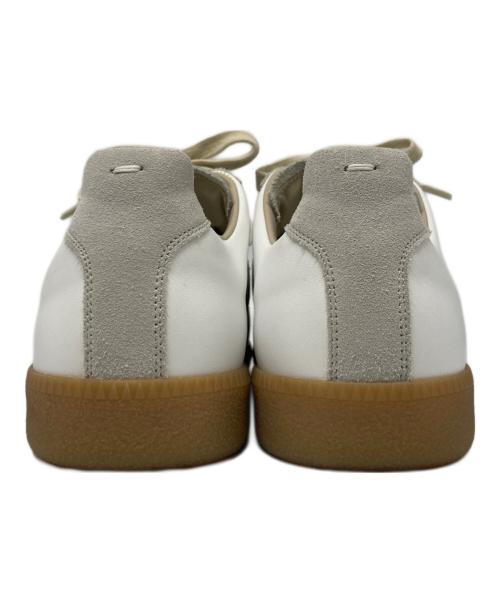 Maison Margiela（メゾンマルジェラ）Maison Margiela (メゾンマルジェラ) REPLICA ジャーマントレーナー ホワイト サイズ:41の古着・服飾アイテム