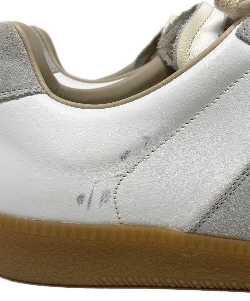 Maison Margiela（メゾンマルジェラ）Maison Margiela (メゾンマルジェラ) REPLICA ジャーマントレーナー ホワイト サイズ:41の古着・服飾アイテム