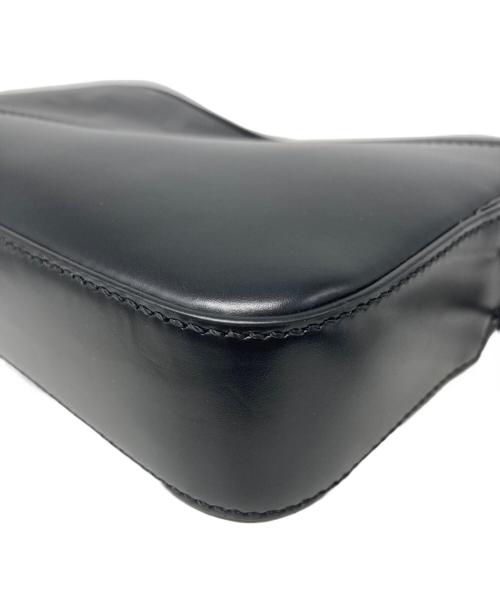 FENDI（フェンディ）FENDI (フェンディ) DIAGONAL CAMERA CASE ブラックの古着・服飾アイテム