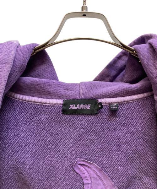 X-LARGE（エクストララージ）X-LARGE (エクストララージ) PIGMENT DYED EMBOSS LOGO ZIP HOODED SWEAT パープル サイズ:Ⅿの古着・服飾アイテム