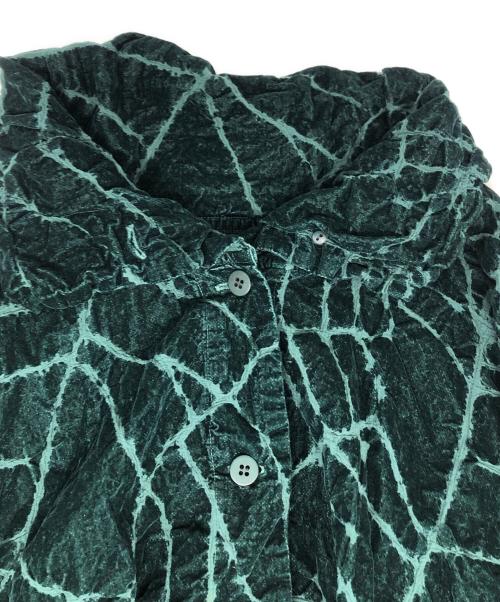 me ISSEY MIYAKE（ミーイッセイ ミヤケ）me ISSEY MIYAKE (ミーイッセイ ミヤケ) ベロアシャツ グリーン サイズ:-の古着・服飾アイテム
