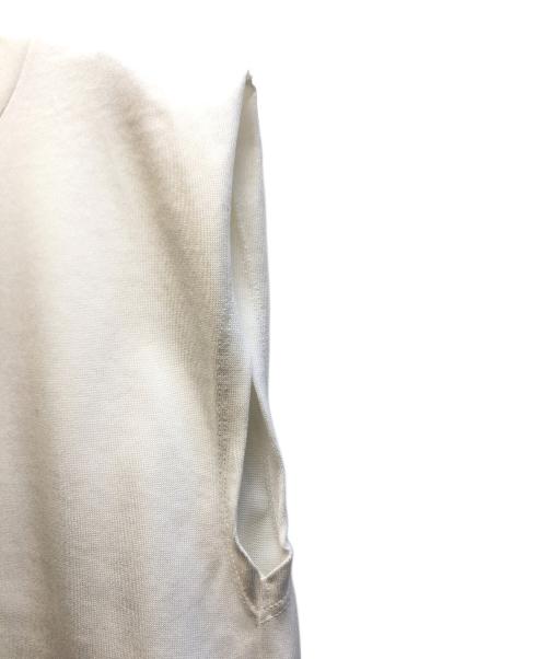 MACKINTOSH（マッキントッシュ）MACKINTOSH (マッキントッシュ) ノースリーブカットソー ホワイト サイズ:38 未使用品の古着・服飾アイテム