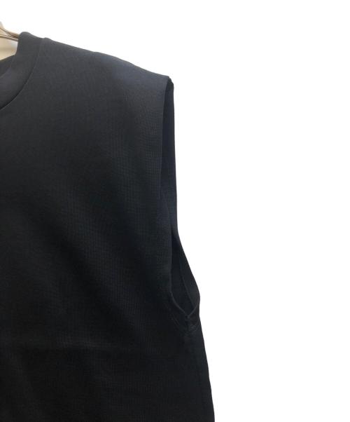 MACKINTOSH（マッキントッシュ）MACKINTOSH (マッキントッシュ) ノースリーブカットソー ブラック サイズ:38 未使用品の古着・服飾アイテム