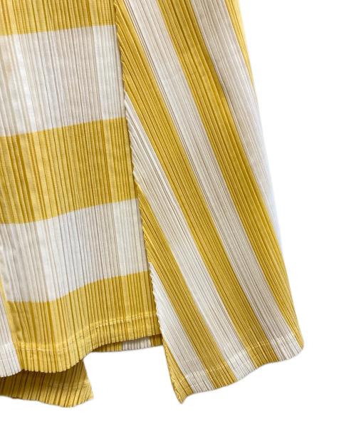 ISSEY MIYAKE（イッセイミヤケ）ISSEY MIYAKE (イッセイミヤケ) 変形プリーツスカート イエロー サイズ:Ⅿの古着・服飾アイテム