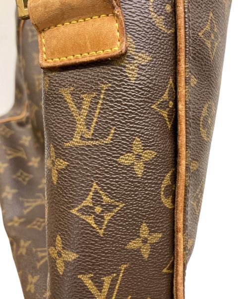LOUIS VUITTON（ルイ ヴィトン）LOUIS VUITTON (ルイ ヴィトン) モノグラム アベス ショルダーバッグ ブラウンの古着・服飾アイテム