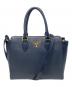 PRADA（プラダ）の古着「SAFFIANO + SOFT C 2WAYハンドバッグ」｜ネイビー