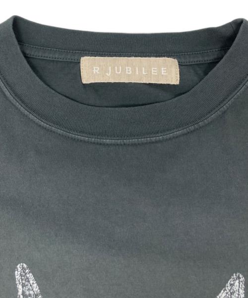 R JUBILEE（アールジュビリー）R JUBILEE (アールジュビリー) Tシャツ グレー サイズ:Freeの古着・服飾アイテム