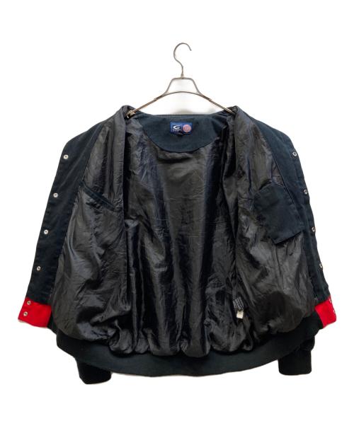 G-Ⅲ Sports by Carl Banks（ジースリースポーツバイカールバンクス）G-Ⅲ SPORTS by Carl Banks (ジースリースポーツバイカールバンクス) スタジャン レッド×ブラック サイズ:XXLの古着・服飾アイテム